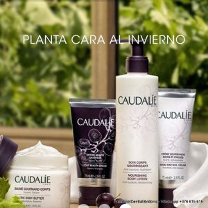 Farmacia Online. Farmacia Central Andorra es tu farmacia online de confianza. Tenemos Homeopatía, Medicamentos, parafarmacia, flores de Bach, suplementos. Farmacia Online Andorra. Parafarmacia Online en Andorra. Homeopatia Andorra. Farmacia online barata. Descubre nuestro catálogo de ofertas y novedades. Farmacia Andorra: Farmacia Central Andorra online, especialistas en medicamentos internacionales y novedades. Farmacias de Andorra. Farmacia Andorra Central, la parafarmacia online donde comprar, entre una amplia oferta de productos, los mejores fármacos de Andorra al mejor precio. La FARMACIA DE ANDORRA - Farmaceúticos desde Farmacia Online de Andorra Farmacia de Andorra | Farmacia Online Farmàcia Central Andorra, tras sucesivas mejoras y ampliaciones se ha convertido en un amplio espacio dedicado a la salud y un pilar de confianza y seguridad para todos los usuarios de Andorra, España y Francia. Desde 2006 Farmàcia Central ofrece servicio también a través de Internet como farmacia online. Compre de forma segura artículos de parafarmacia con total garantía de autenticidad. Solicitenos información sobre cualquier producto de para farmacia o medicamento siempre con receta y nosotros le informaremos! Envíe su consulta por e-mail o por WhatsApp. Nuestros productos: En Andorra se comercializan todos los medicamentos internacionales que se encuentren aprobados en otros países del mundo, como por ejemplo EEUU, Francia, Alemania, etc. Además, gracias a la diferencia de fiscalidad de nuestro país, usted podrá beneficiarse de un importante diferencial de precio en comparativa con farmacias de otros países del mundo, además de la seriedad y la solvencia de las Farmacias Andorranas, donde usted siempre encontrará medicamentos originales. Podemos ofrecerle Medicamentos internacionales: Melatonina, KH3, Aspirine Upsa, Varivax, Varilix, Baume Saint Bernard, Buccalin Berna, Contractubex, Viagra con receta medica, Cialis con receta medica, Levitra con receta medica, Genericos, Osteobliflex, Ostenil, Xenical, Alli, Satiété, etc. Homeopatía: Weleda, Heel, Boiron. Gránulos homeopáticos. Homeopatía para bebés, Oscillococcinum, labcatal, etc. Información de novedades y medicamentos internacionales de importación, de cualquier especialidad: terapias naturales, complementos alimenticios, deporte, novedades en tratamientos de farmacia para belleza, mesoterapia, medicina estética, cosmética natural, antienvejecimiento y menopausia. Farmacia Andorra | Farmacia Online los mejores medicamentos internacionales para tratar tabaquismo, menopausia, disfunción sexual. Antioxidantes y complejos vitamínicos, Alopecia, Obesidad, etc. Artículos de parafarmácia y dermofarmácia: Darphin, Korff, Institut Estherderm, Ahava, Vichy, Pierre Fabre, Sensilis, La Roche Posay, Lierac, Phyto, Unibell, Roche Gallet, Galenic, Eucerin, Biotherm, Nuxe, Compra productos de calidad para el cuidado de la piel respaldados por la ciencia en Skinceuticals. Phyto Corrective Gel de SkinCeuticals Para el doctor Miguel Sánchez Viera, director de Instituto Dermatología Integral, este gel oil free está indicado para todo tipo de pieles. "Posee propiedades calmantes y antiinflamatorias. Además, tiene una acción despigmentante por su concentración en glucósidos vegetales". Ortopedia y complementos: Calzado, medias de compresión y ortopedia de sujeción, inmovilización y termoterapia. Marcas: Sabatini, Loren, Saturno. Hydraphase Intense Ligera de La Roche-Posay La suele recomendar el dermatólogo Eduardo López Bran para pieles sensibles, normales o mixtas. "Ofrece una intensa hidratación de acción prolongada con efecto calmante. No contiene elementos alergizantes (lanolina, fragancias, filtros...). Day Sense SPF 30 de Endocare Este fluido hidratante y regenerador es una de las recomendaciones de Eduardo López Bran, director de Clínica Imema, para las pieles sensibles. "Aporta hidratación, tiene acción suavizante y antienvejecimiento y una alta protección frente a radiaciones UV SPF 30", nos cuenta el dermatólogo. Por su parte, la doctora María Reyes García de la Fuente, dermatóloga de Hospital Vithas Montserrat, la recomienda para pieles que acaban de entrar en la edad adulta e insiste en sus beneficios antioxidantes. "Es idónea como producto de día para la protección, prevención y tratamiento del fotoenvejecimiento cutáneo de todo tipo de pieles". Gelcream Biorepair de Endocare "Esta crema la recomiendo porque tiene una textura gel crema muy suave y ligera que, además, proporciona una muy buena hidratación, estimula la regeneración de la piel y aporta antioxidantes con la finalidad de que el tratamiento sea más completo", nos cuenta la doctora Raquel Andreu, especialista en medicina estética y coordinadora de la Plataforma Láser de Iderma (Instituto de Dermatología Avanzada). Tolérance Extrême d'Avène Esta crema es una de las recomendaciones para pieles sensibles e intolerantes de la doctora Celia Posada García. "Su fórmula minimalista, basada en un alto porcentaje de agua termal y agentes calmantes e hidratantes en un envase estéril, es una línea muy adecuada para aquellas pieles muy intolerantes". Dermo PURIFYER Cuidado Hidratante de Eucerin Esta emulsión ligera con acción antiinflamatoria y anti bacteriano, es una de las recomendaciones para pieles con tendencia acneica de la doctora Cristina de Hoyos, de Clínicas Ceta. "No aporta nada de grasa a la piel pero cubre las necesidades de hidratación diaria", nos explica. DermoPURIFYER Cuidado Hidratante de Eucerin Esta emulsión ligera con acción antiinflamatoria y anti bacteriano, es una de las recomendaciones para pieles con tendencia acneica de la doctora Cristina de Hoyos, de Clínicas Ceta. "No aporta nada de grasa a la piel pero cubre las necesidades de hidratación diaria", nos explica. Gel crema Redox de Neostrata Esta crema es una de las recomendaciones antiaging de los dermatólogos. "Es una crema no grasa con ácido glicólico y ácido cítrico. Tiene propiedades exfoliantes y renovadoras con un efecto antienvejecimiento. Además, contiene ácido hialurónico para una hidratación adecuada", nos explica el doctor López Bran, director de Imema y jefe de dermatología del Hospital Clínico San Carlos de Madrid. Por su parte, Sánchez Viera, de Instituto de Dermatología Integral, resalta la presencia de "principios activos como los alfahidroxiácidos y antioxidantes que actúan reduciendo arrugas, mejorando la textura de la piel y actuando contra los radicales libres".