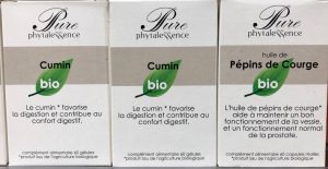 PHYTALESSENCE conçoit et distribue des compléments alimentaires, et se positionne résolument dans le haut de gamme, tant par le choix de ses ingrédients, des concentrations d’actifs, que par celui de ses formules. Un seul objectif : l’efficacité !Fabriqués en France, les produits PHYTALESSENCE sont le reflet d’un engagement pris pour garantir le meilleur à ses consommateurs. D’origine naturelle, ses compléments alimentaires sont formulés à base de plantes et de nutriments essentiels (vitamines, minéraux, acides aminés, enzymes) dont les bénéfices ont été validés. De même, ses gélules 100% végétale, sont de nature à renforcer la qualité et le naturel de sa marque.Les produits PHYTALESSENCE s’articulent désormais autour de trois gammes. La gamme Premium et Les Spécifiques constituent, à eux seuls, la réponse adaptée aux besoins et aux maux de chacun, sur la base d’un traitement de fond. Les Essentiels, quant à eux, sont issus directement de la gamme Premium et sont aussi efficaces. Ils répondent simplement à des maux passagers.Uniquement présente en Pharmacies et Parapharmacies, PHYTALESSENCE marque une volonté affichée de s’associer au conseil et à la compétence d’un Pharmacien afin que chaque consommateur utilise au mieux ses produits, et en fonction de son état de santé.La marque PHYTALESSENCE est connue et reconnue pour la diversité et l’efficacité de ses produits aux actifs remarquables. En adéquation avec la réglementation en vigueur, et toujours à l’écoute, PHYTALESSENCE s’inscrit au quotidien pour développer des produits correspondants aux attentes de ses clients.Votre satisfaction est notre ambition !