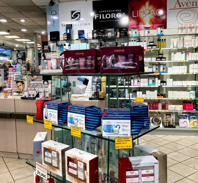 Especialistas en Lierac la marca está especializada en productos para el rostro, cuerpo, tanto para mujer como para hombre